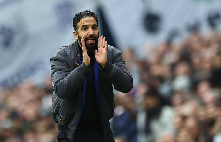 阿莫林灵活变阵助曼联1-0险胜纽卡，逆境中涌现意外功臣